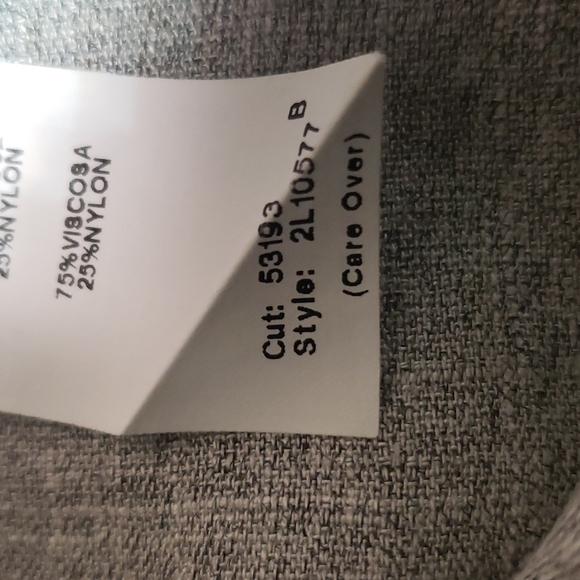 Karen Kane Cropped Pants Size M Lightweight Gray Elastic Waist High Rise Pockets - Picture 10 of 10